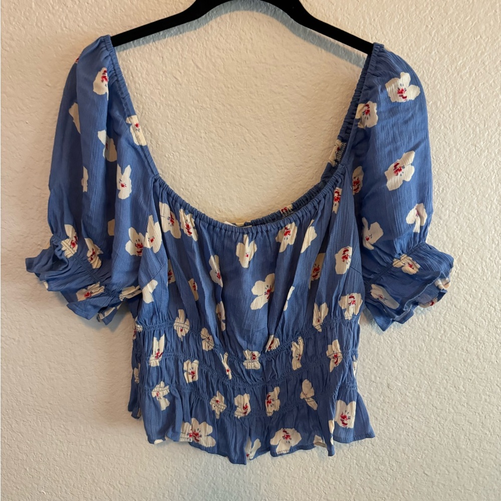 All in Favor Blue Floral Bell Sleeve Crop Top - Picture 5 of 5